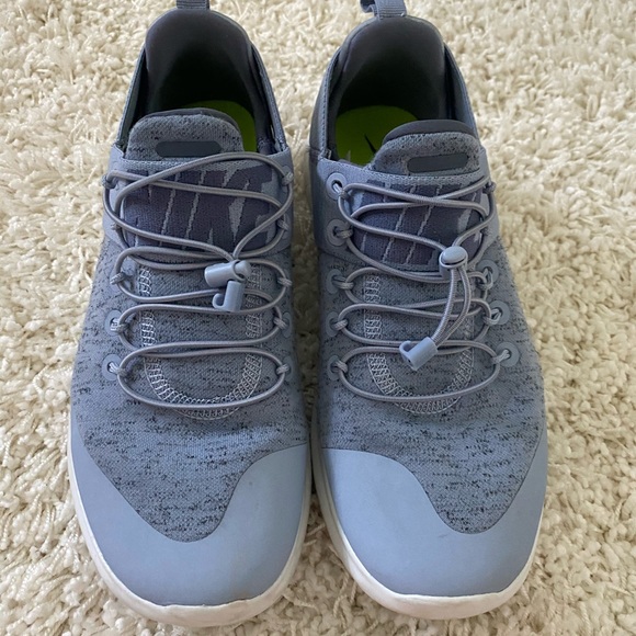 Nike sneakers - Picture 1 of 4